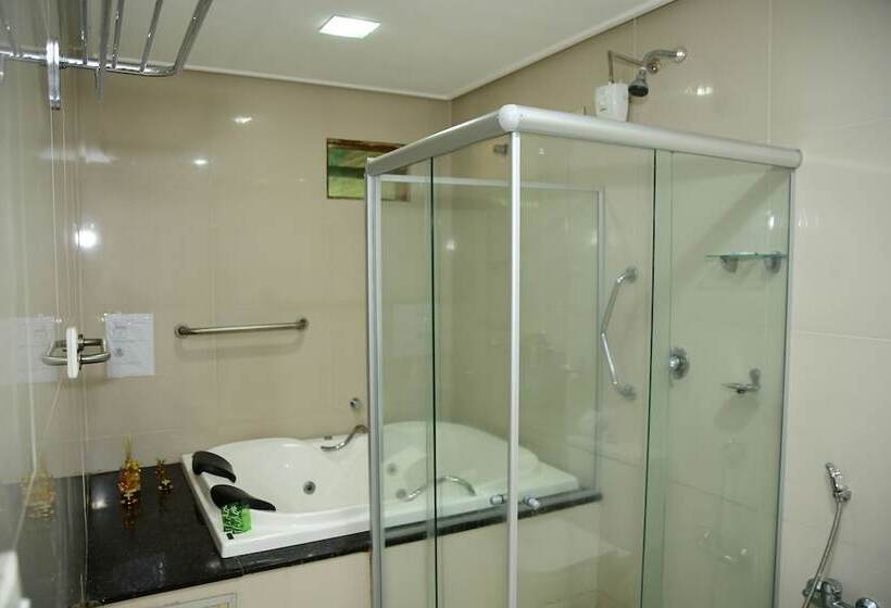 בית מלון כפרי Serrano