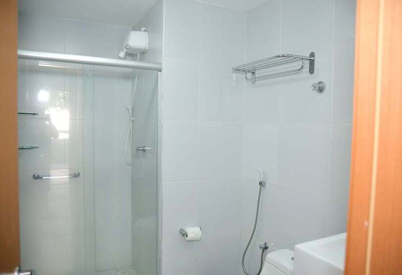 בית מלון כפרי Serrano