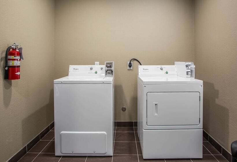 בית מלון כפרי Sleep Inn & Suites Hannibal