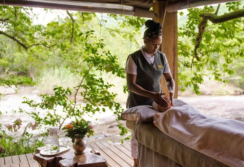 호텔 Summerfields Rose Retreat And Spa