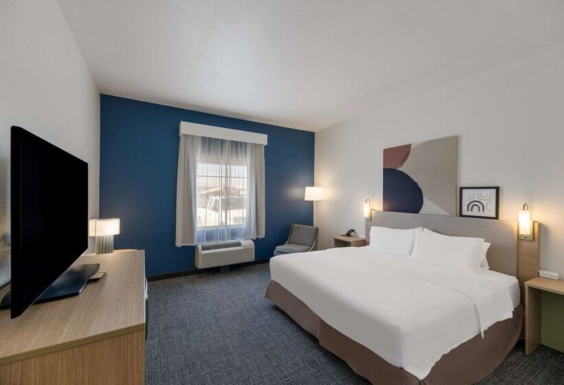 Отель Spark By Hilton Midland South