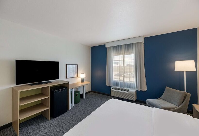 Отель Spark By Hilton Midland South