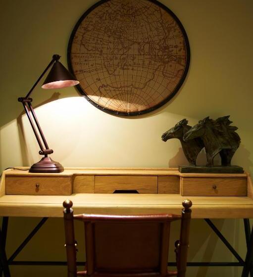 ホテル Crown And Garter