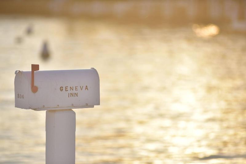 호텔 The Geneva Inn