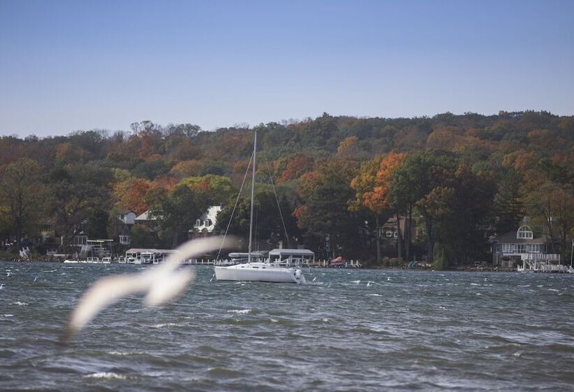 호텔 The Geneva Inn