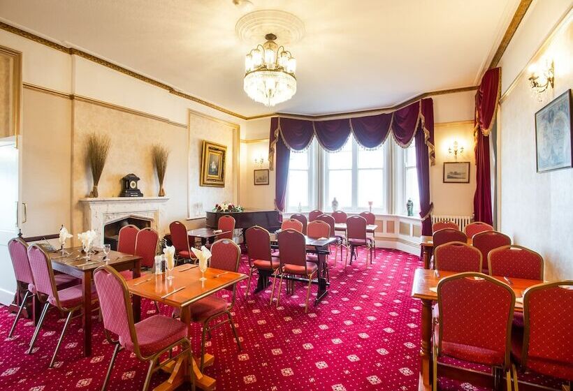 בית מלון כפרי The Manor