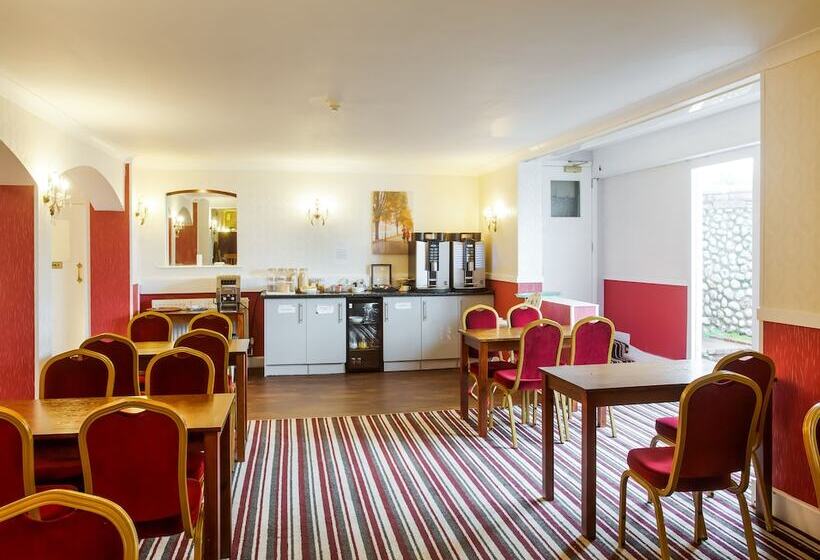 בית מלון כפרי The Manor