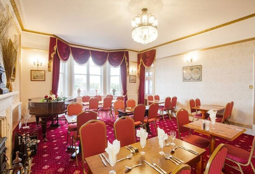 בית מלון כפרי The Manor