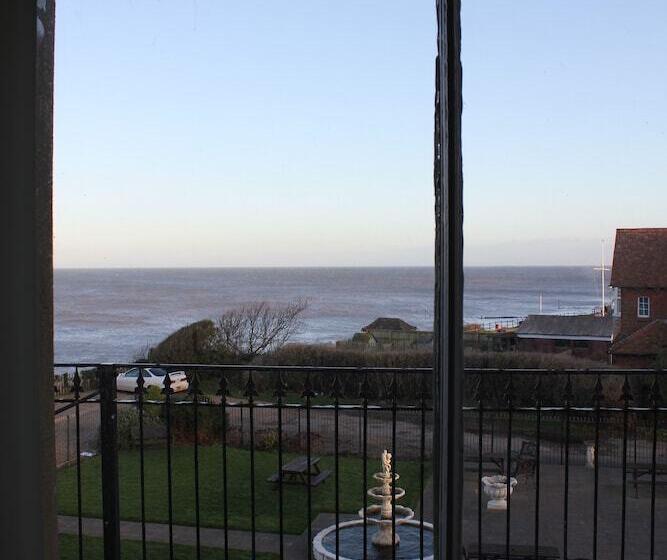 בית מלון כפרי The Manor