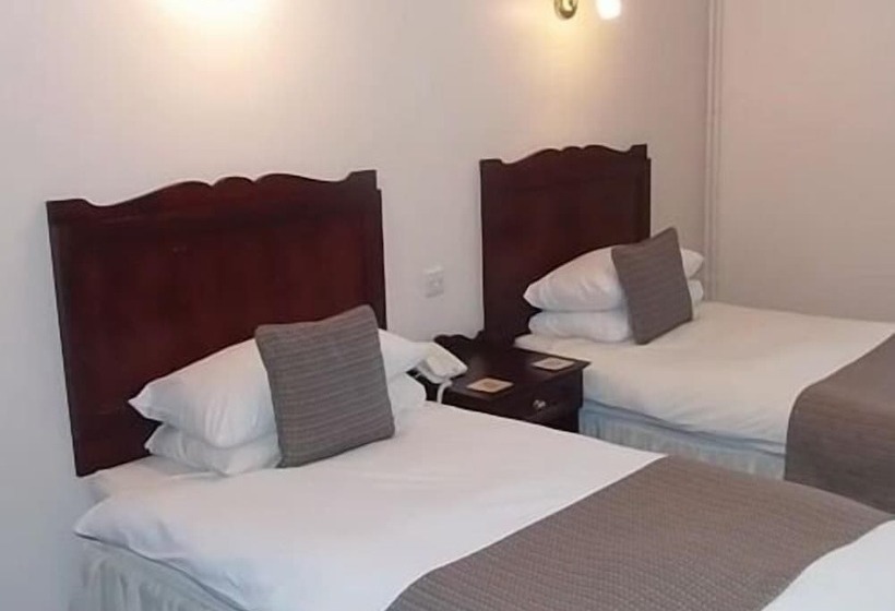 Отель The White Horse