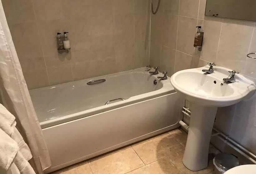 Отель The White Horse