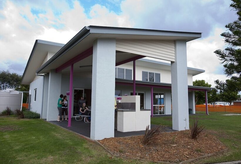 בית מלון כפרי Toowoon Bay Holiday Park