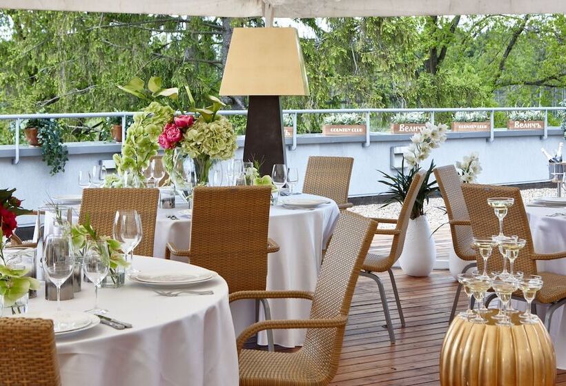 ホテル Velich Country Club