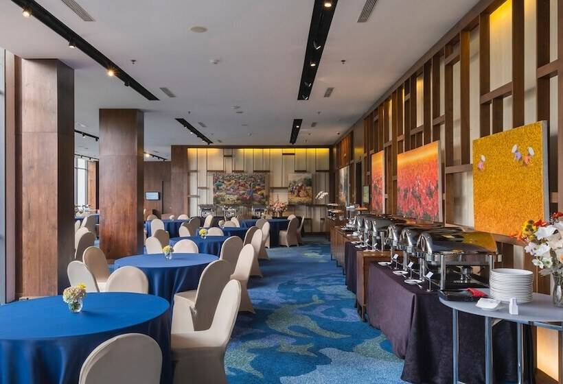 Veranda Hotel Pakubuwono