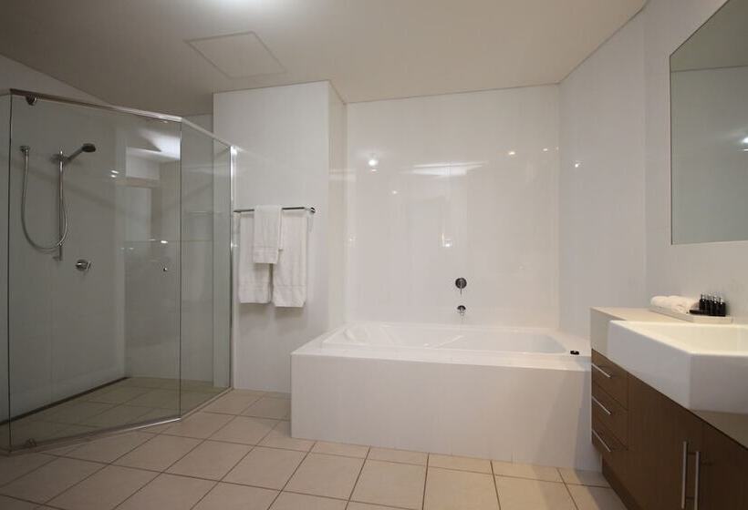 هتل Wallaroo Marina Apartments