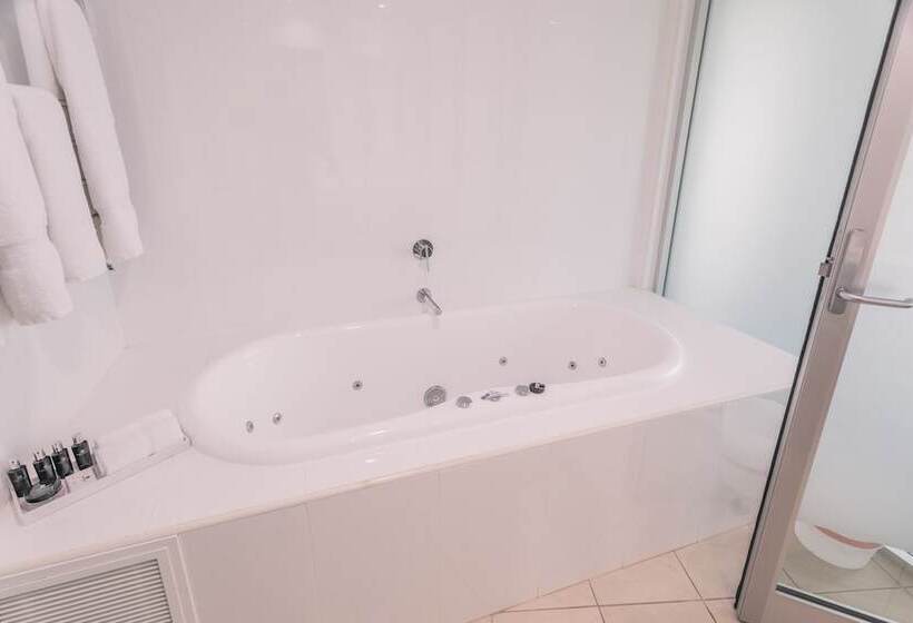 هتل Wallaroo Marina Apartments