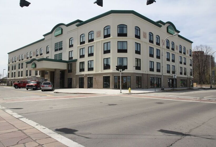 בית מלון כפרי Wingate By Wyndham Niagara Falls