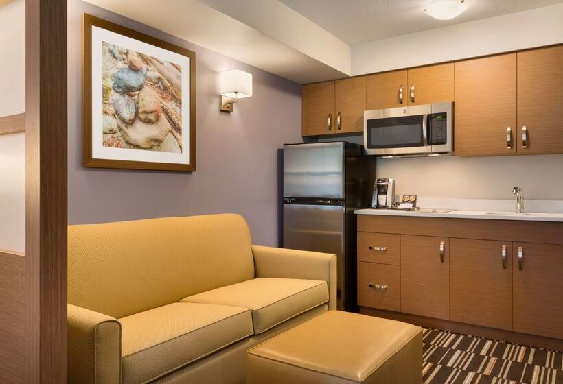 Microtel Inn & Suites By Wyndham Fort Saint John