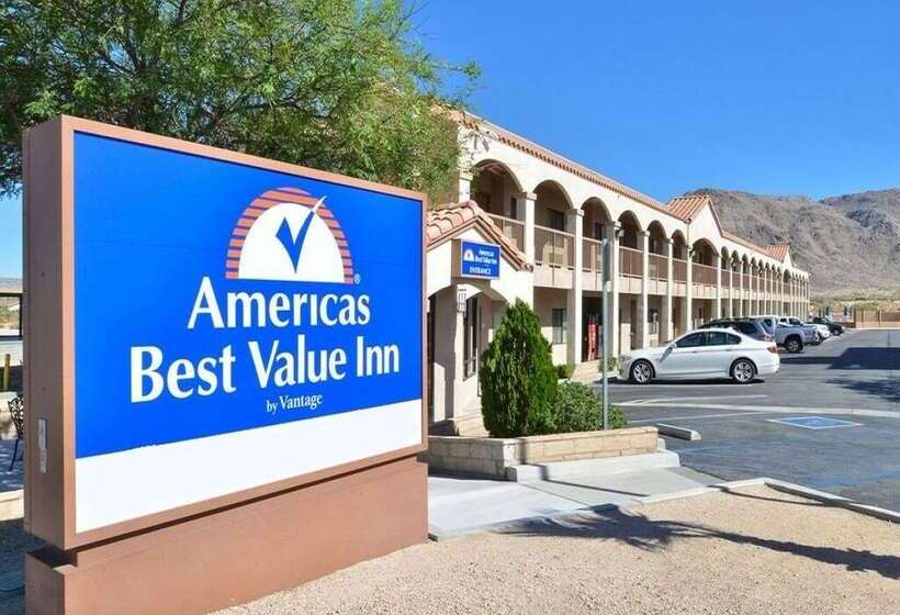 汽车旅馆  Starlight Inn Joshua Tree   29 Palms