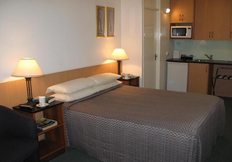 فندق على الطريق Barclay Motor Inn