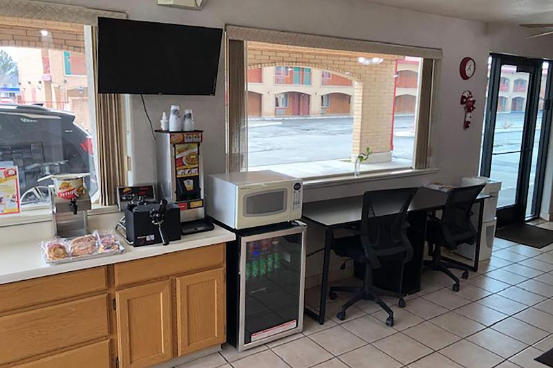 فندق على الطريق Rodeway Inn