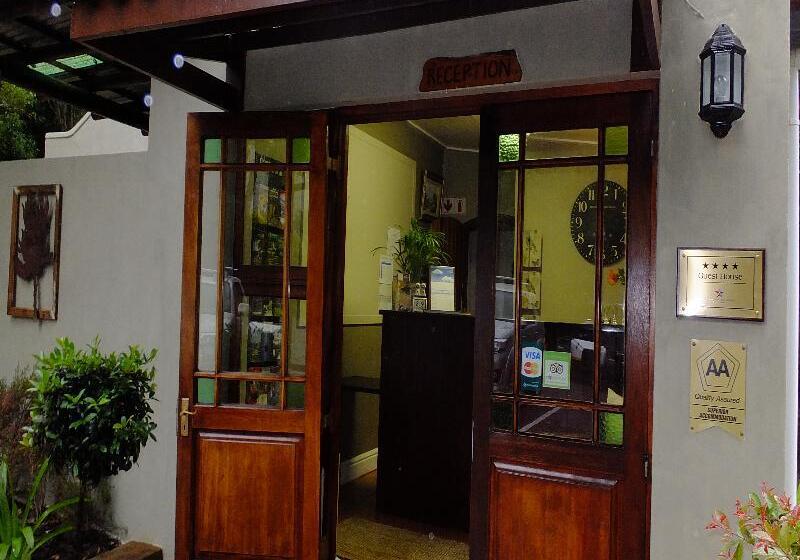 膳宿费 Blackwaters River Lodge