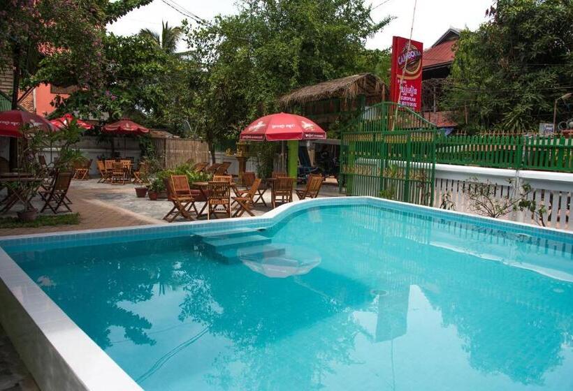 Пансион Five Rose Siem Reap Hostel