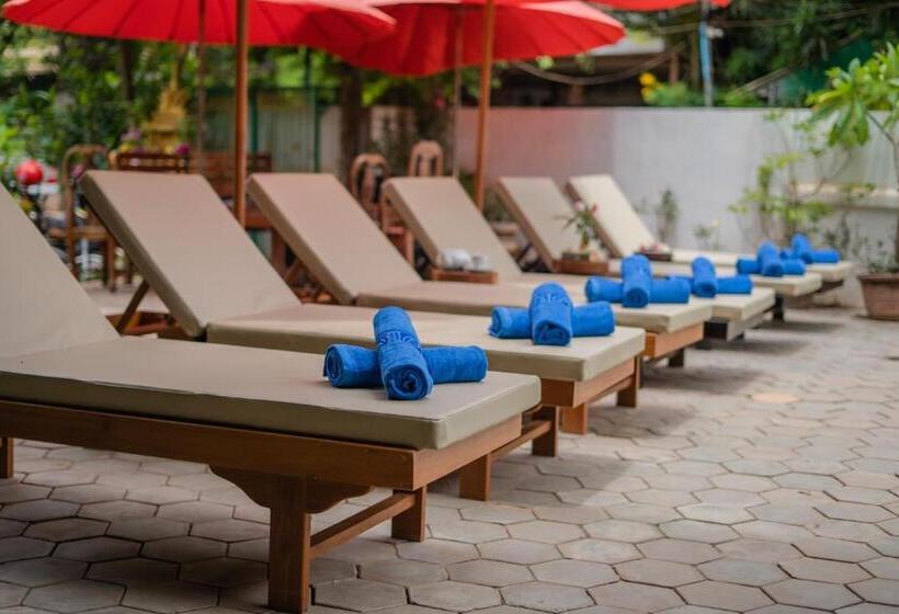 Пансион Five Rose Siem Reap Hostel