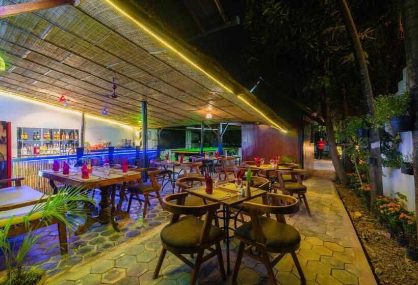 Пансион Five Rose Siem Reap Hostel