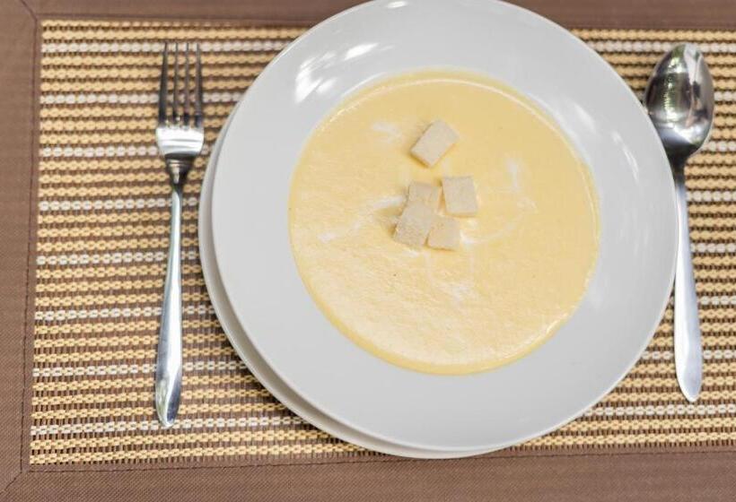 Пансион Five Rose Siem Reap Hostel