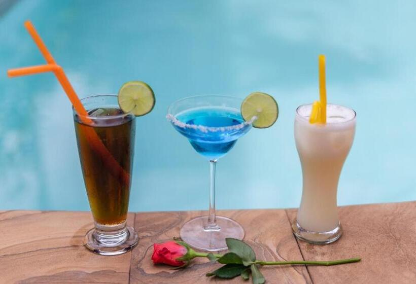 پانسیون Five Rose Siem Reap Hostel