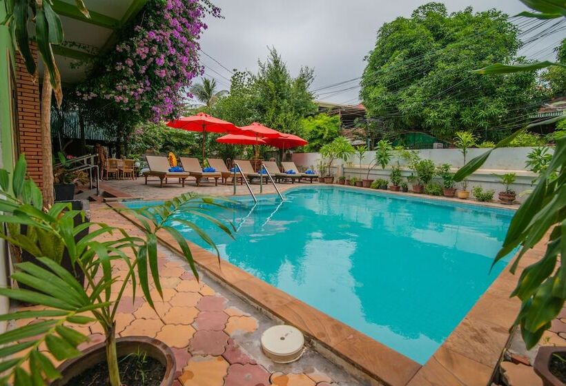 Пансион Five Rose Siem Reap Hostel