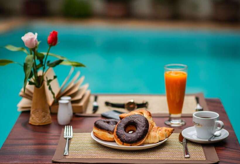 پانسیون Five Rose Siem Reap Hostel