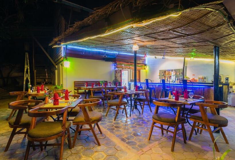 Пансион Five Rose Siem Reap Hostel