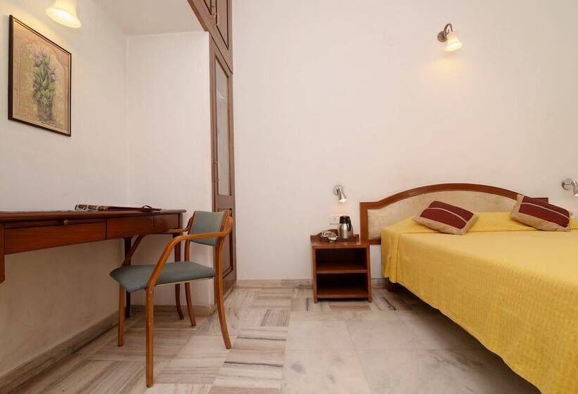 Пансион Girisadan Homestay