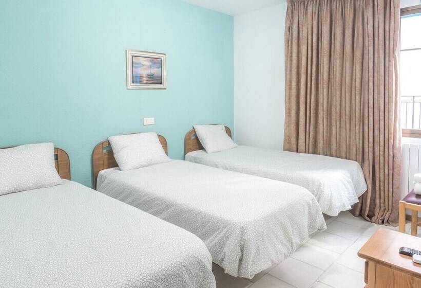 פנסיון Hostal Del Mar