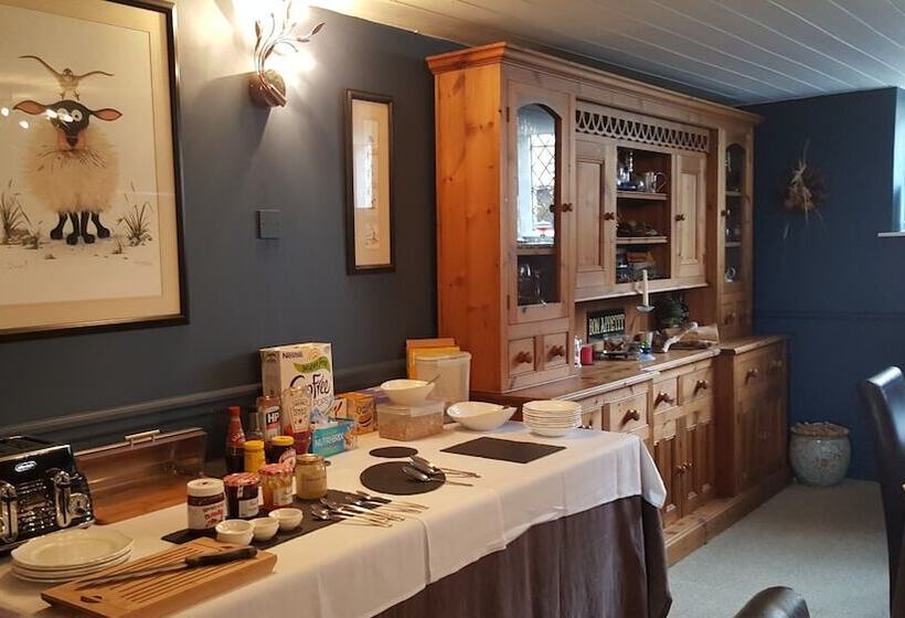 ペンション The Belfry At Yarcombe