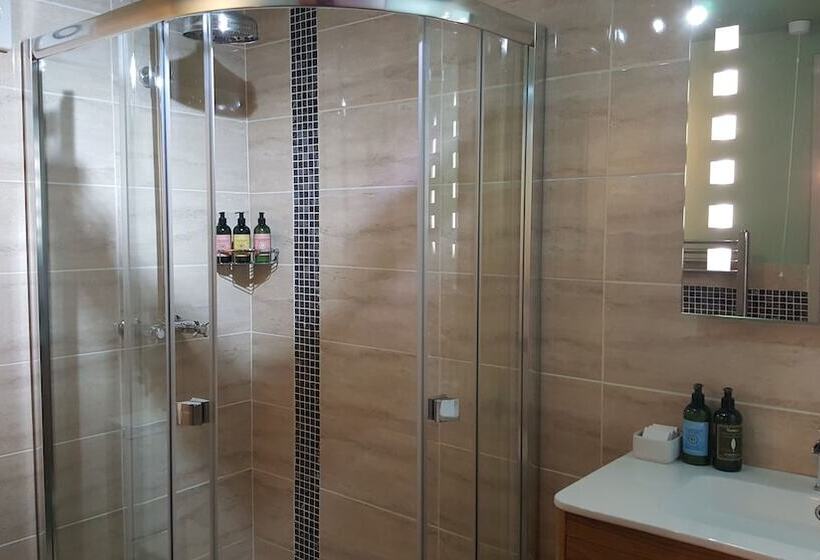 ペンション The Belfry At Yarcombe