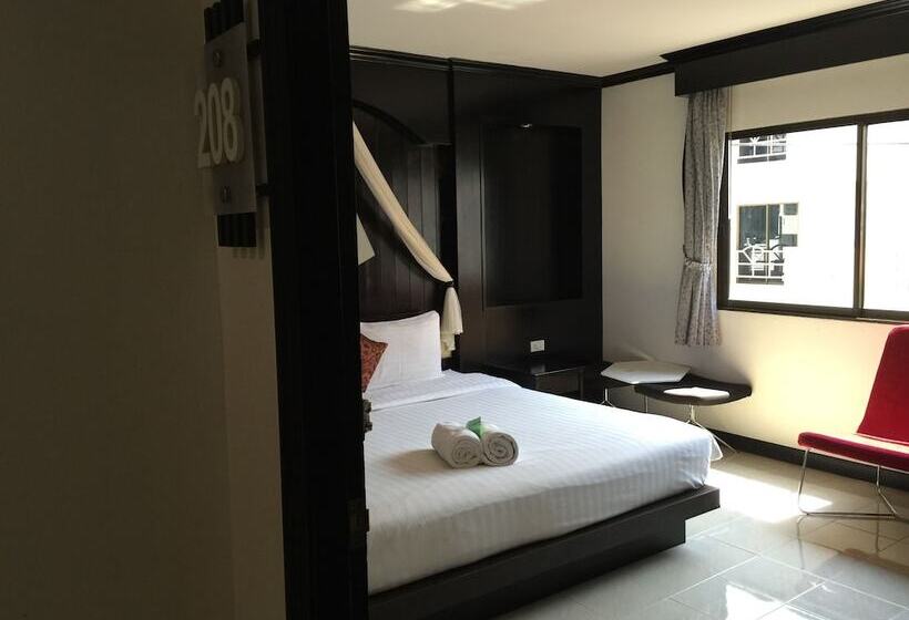 بنسيون The Bird Cage Patong Guesthouse