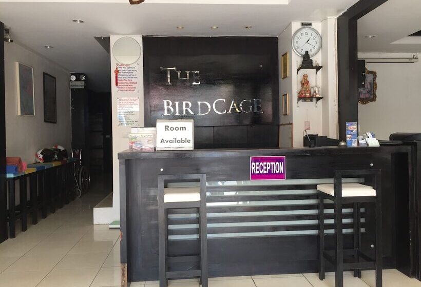 بنسيون The Bird Cage Patong Guesthouse