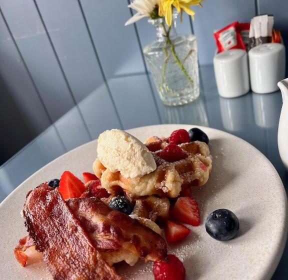 פנסיון Tusker Lodge