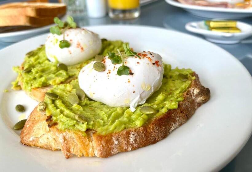 פנסיון Tusker Lodge