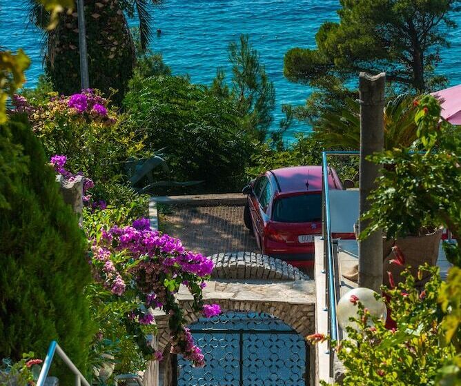 Пансион Villa Carmen Rooms & Apartments