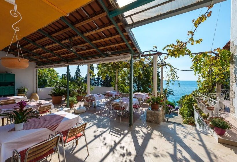 Пансион Villa Carmen Rooms & Apartments