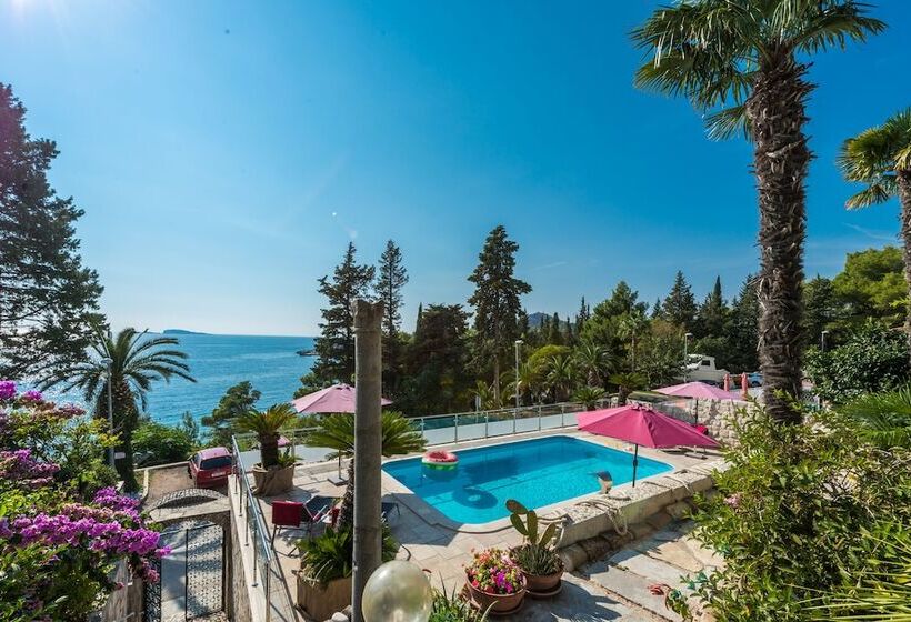 Пансион Villa Carmen Rooms & Apartments