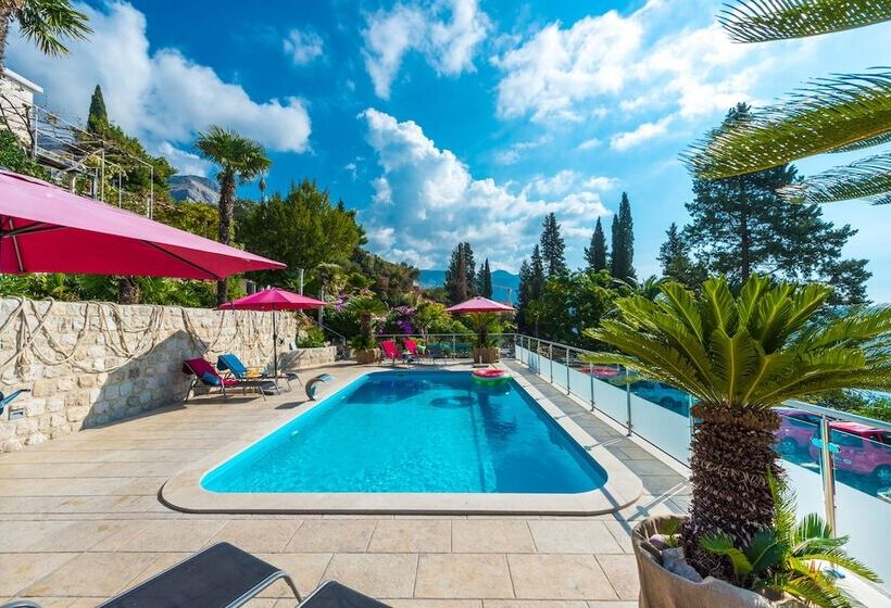 Пансион Villa Carmen Rooms & Apartments