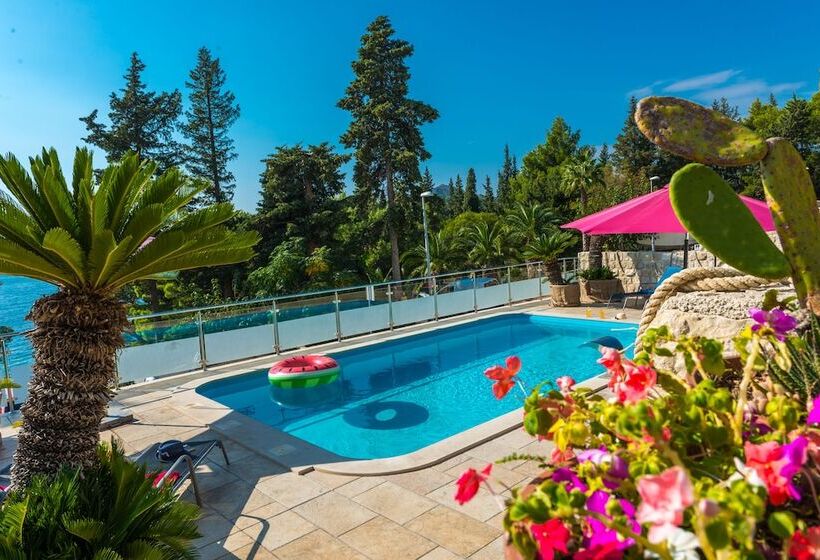 Пансион Villa Carmen Rooms & Apartments