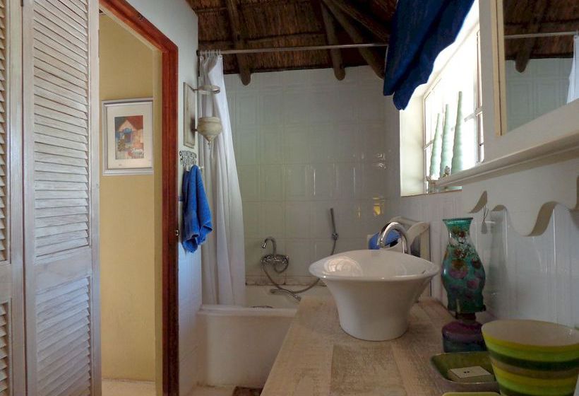 ペンション Treetops & Treats Guest House