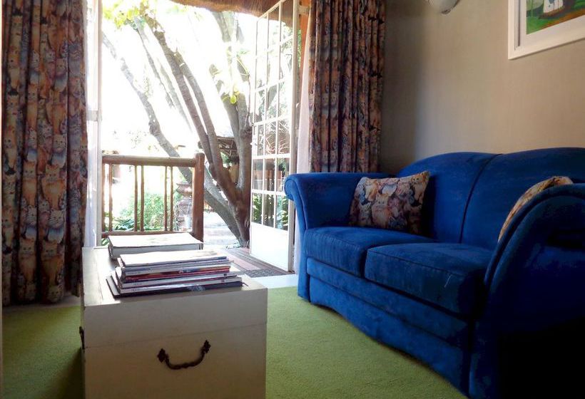 ペンション Treetops & Treats Guest House