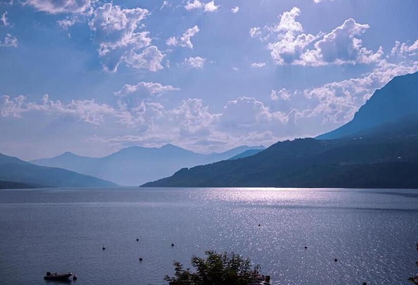 منتجع L Ecrin Du Lac